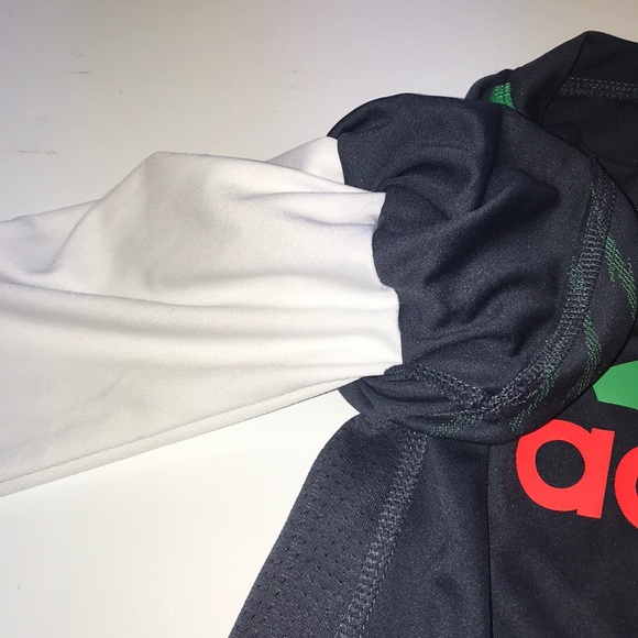 Adidas T-Shirt with Undershirt Size Little Boys 5 - Picture 5 of 8